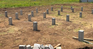 Фундамент на забивных жб сваях под ключ в Ярцево - фундамент из забивных железобетонных свай цена от 3126 руб/м2